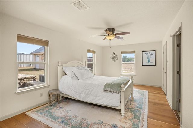 127 Camp Alzafar Rd, Boerne, TX 78006