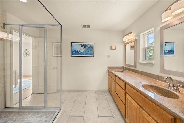 127 Camp Alzafar Rd, Boerne, TX 78006