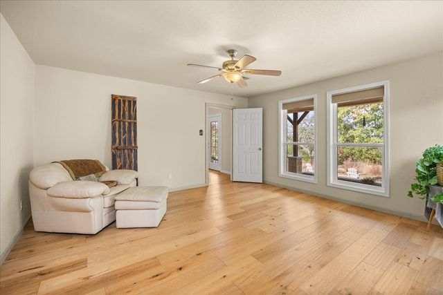 127 Camp Alzafar Rd, Boerne, TX 78006