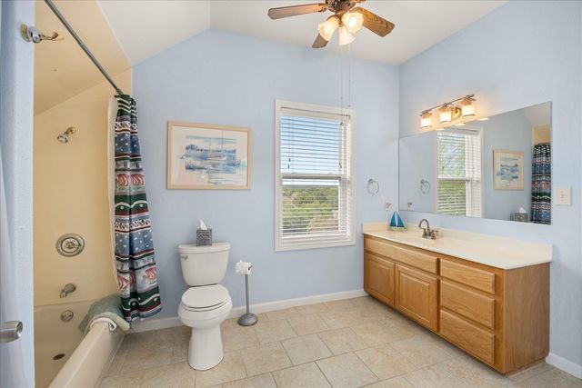 127 Camp Alzafar Rd, Boerne, TX 78006