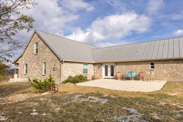 127 Camp Alzafar Rd, Boerne, TX 78006