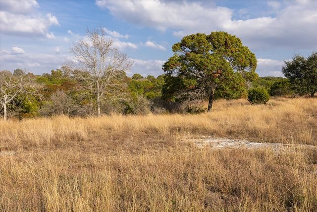 127 Camp Alzafar Rd, Boerne, TX 78006