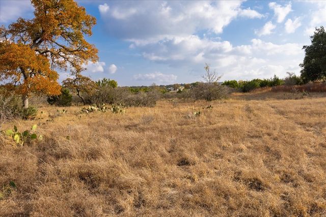 127 Camp Alzafar Rd, Boerne, TX 78006