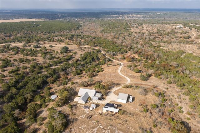 127 Camp Alzafar Rd, Boerne, TX 78006