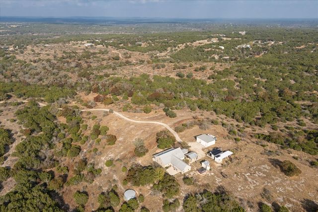 127 Camp Alzafar Rd, Boerne, TX 78006