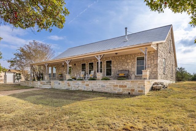 127 Camp Alzafar Rd, Boerne, TX 78006