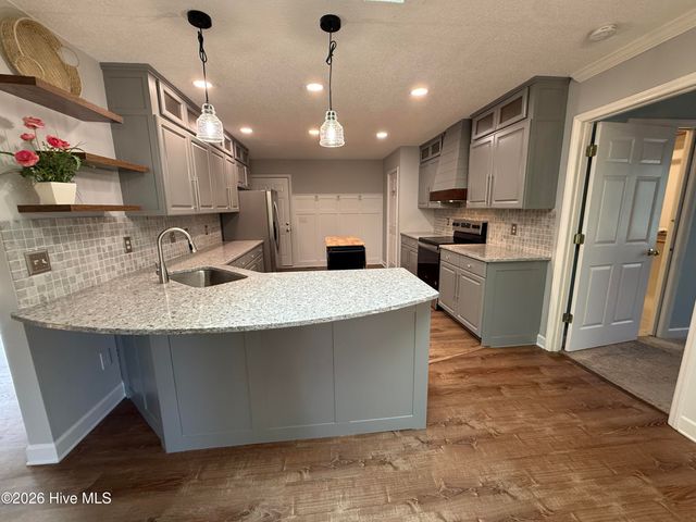 119 Sandham Court 12, West End, NC 27376