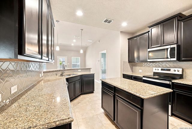 241 Cansiglio, Cibolo, TX 78108