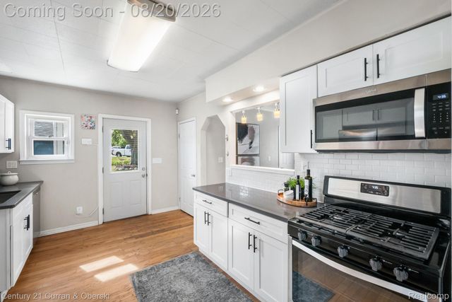 261 N Mill Street, Plymouth, MI 48170