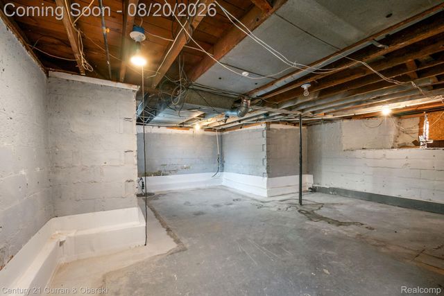261 N Mill Street, Plymouth, MI 48170