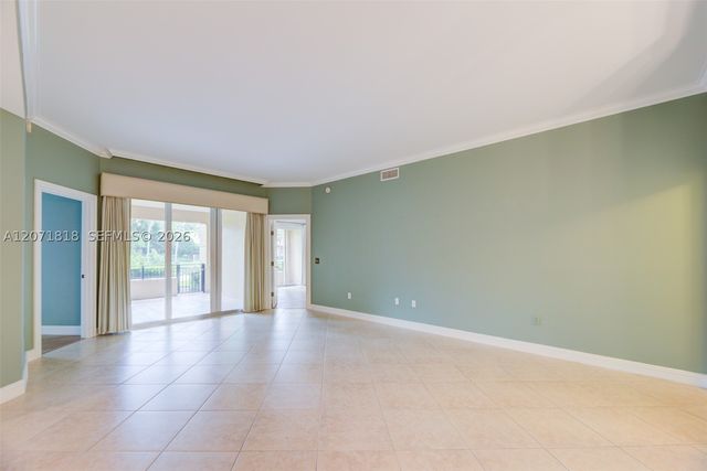 16135 Emerald Estates Dr 165, Weston, FL 33331