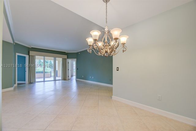 16135 Emerald Estates Dr 165, Weston, FL 33331