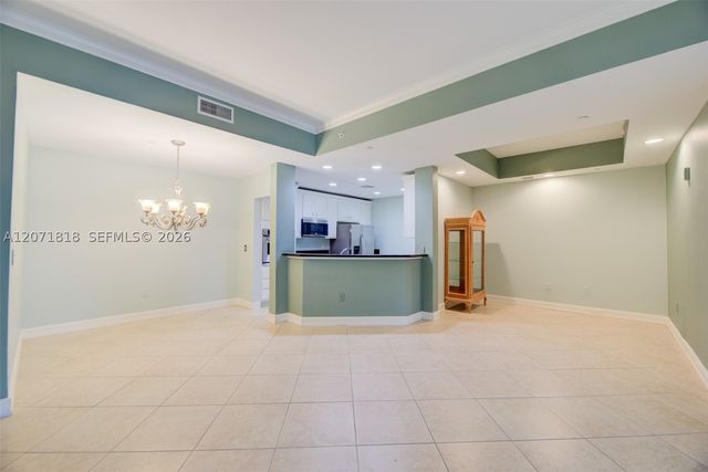 16135 Emerald Estates Dr 165, Weston, FL 33331