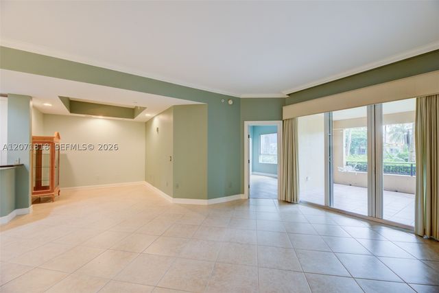 16135 Emerald Estates Dr 165, Weston, FL 33331