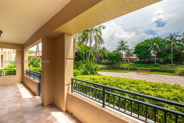 16135 Emerald Estates Dr 165, Weston, FL 33331