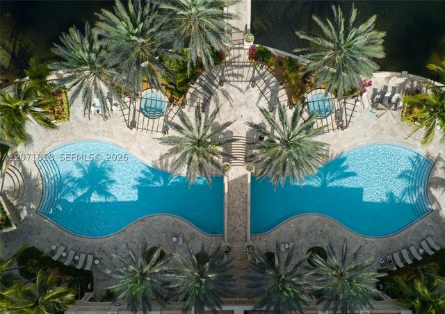 16135 Emerald Estates Dr 165, Weston, FL 33331