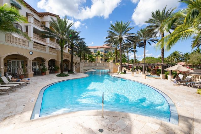 16135 Emerald Estates Dr 165, Weston, FL 33331