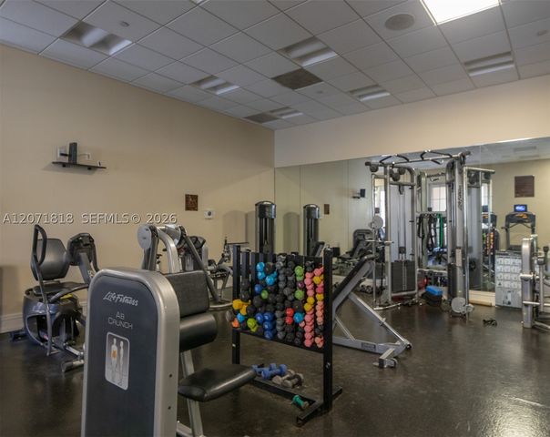 16135 Emerald Estates Dr 165, Weston, FL 33331