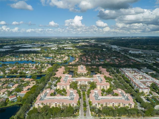 16135 Emerald Estates Dr 165, Weston, FL 33331