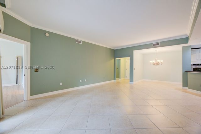 16135 Emerald Estates Dr 165, Weston, FL 33331