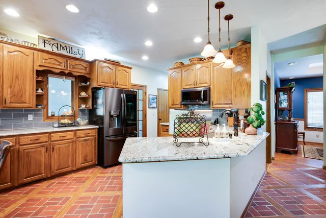 9510 E Shannon Woods St, Wichita, KS 67226