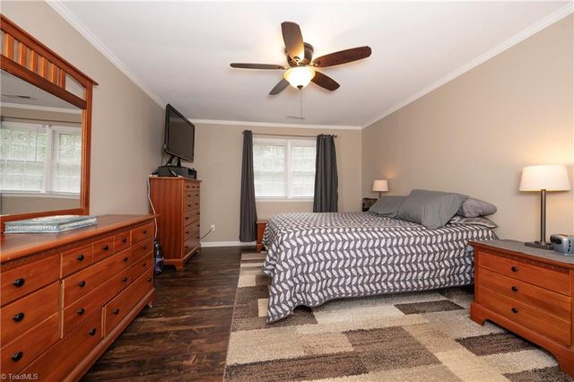 5963 Honeycomb Lane, Pfafftown, NC 27040