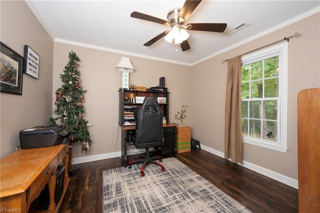 5963 Honeycomb Lane, Pfafftown, NC 27040