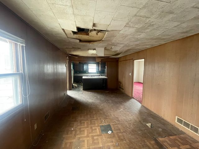 725 Webster Circle E, Kankakee, IL 60901