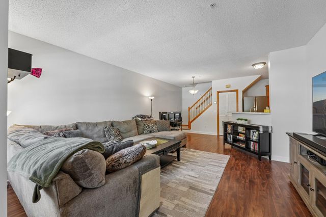 3605 Lawndale Lane N 17, Plymouth, MN 55446