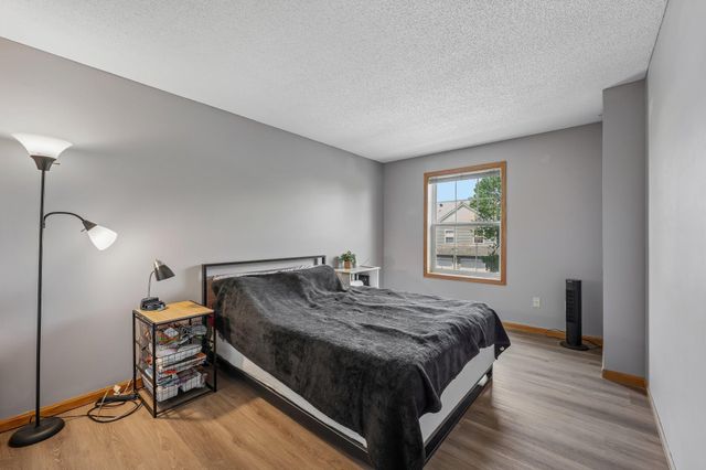 3605 Lawndale Lane N 17, Plymouth, MN 55446