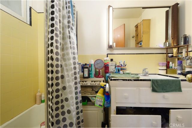 44209 Date, Lancaster, CA 93534