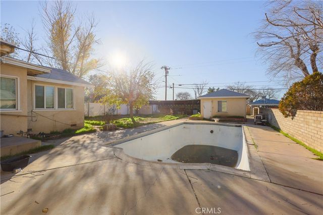 44209 Date, Lancaster, CA 93534