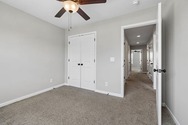 251 Signature Pl, Lebanon, TN 37087
