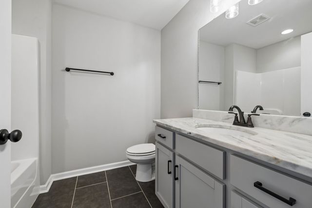 251 Signature Pl, Lebanon, TN 37087