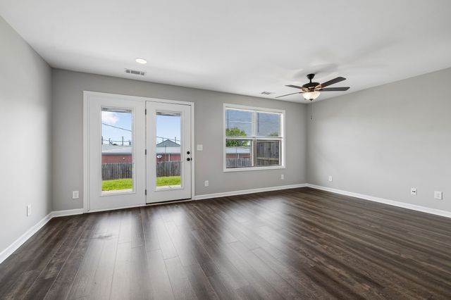 251 Signature Pl, Lebanon, TN 37087