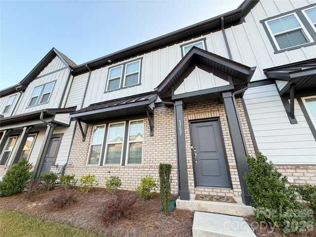 5757 Coulee Lane, Charlotte, NC 28215