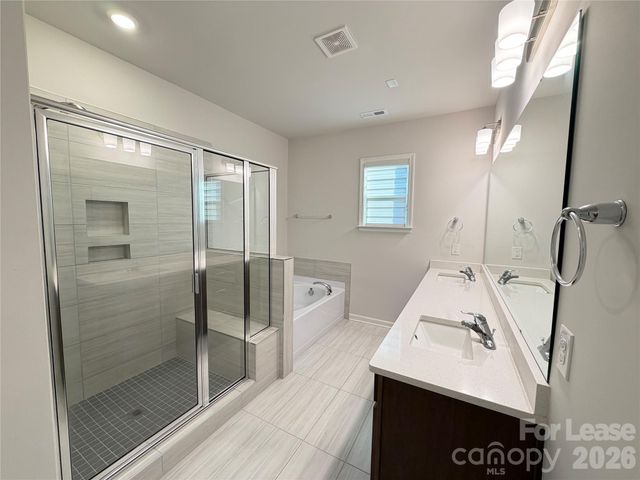5757 Coulee Lane, Charlotte, NC 28215