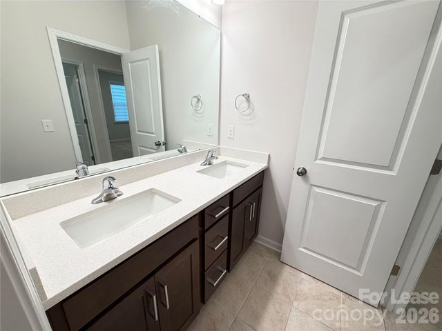 5757 Coulee Lane, Charlotte, NC 28215