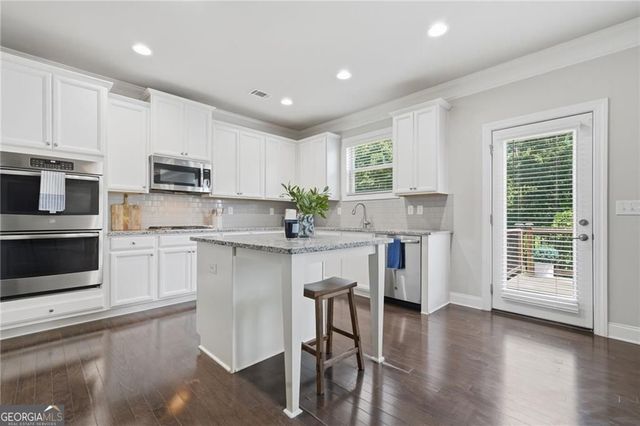 3860 Grandview Manor Drive, Cumming, GA 30028