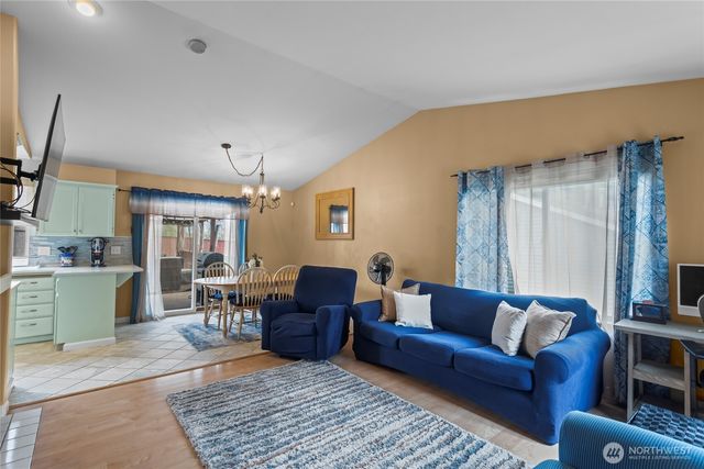 1305 185th Street E, Spanaway, WA 98387