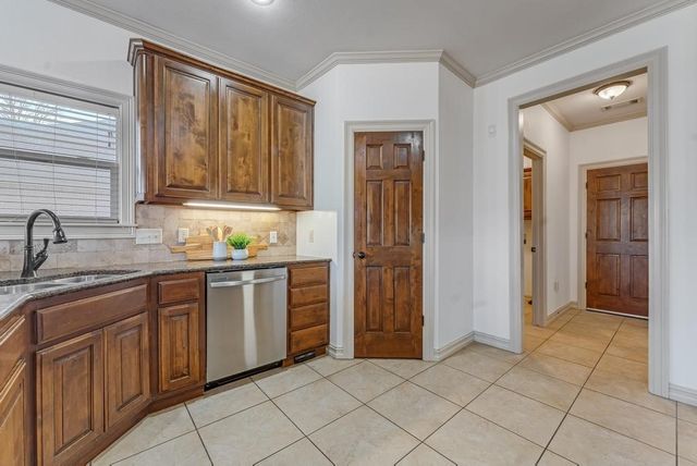 5201 SW Newcastle Road, Bentonville, AR 72713