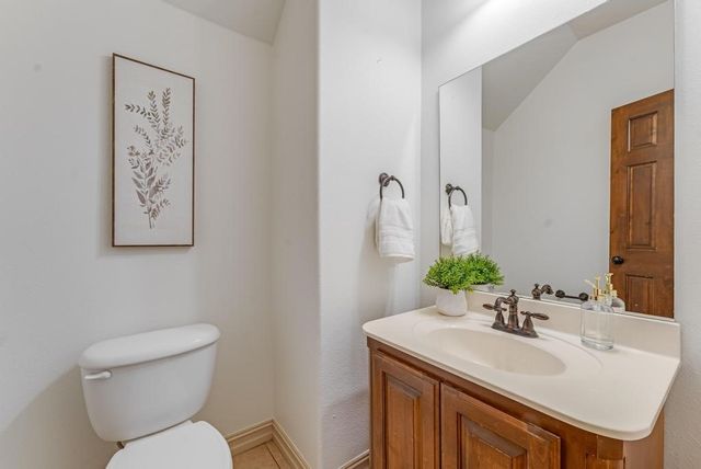 5201 SW Newcastle Road, Bentonville, AR 72713