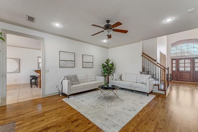 5201 SW Newcastle Road, Bentonville, AR 72713