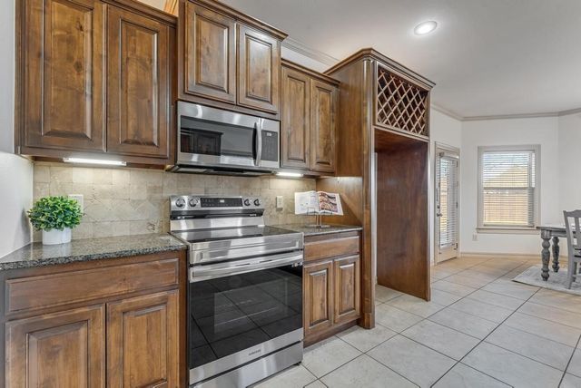 5201 SW Newcastle Road, Bentonville, AR 72713