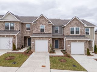 7127 Mapleside Ln, Fairview, TN 37062
