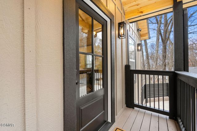 1361 N Baden Drive, Gatlinburg, TN 37738