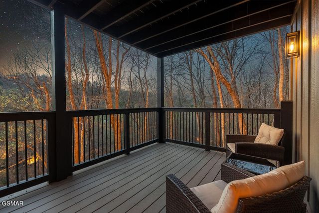 1361 N Baden Drive, Gatlinburg, TN 37738