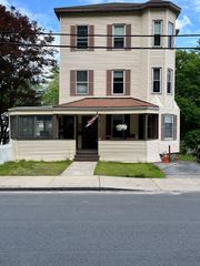 21-23 Coombs St, Southbridge, MA 01550