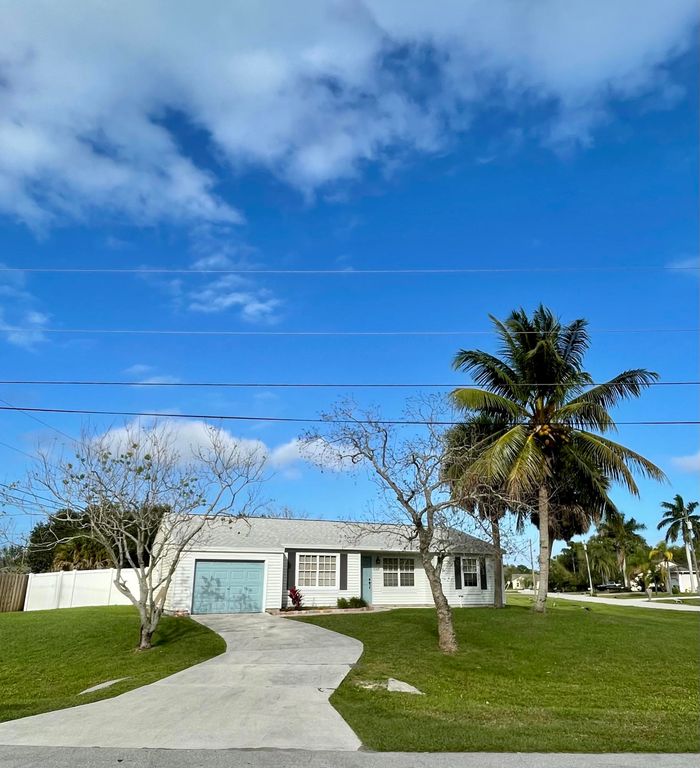 2289 SE Baron Street, Port St. Lucie, Port St Lucie, FL 34952