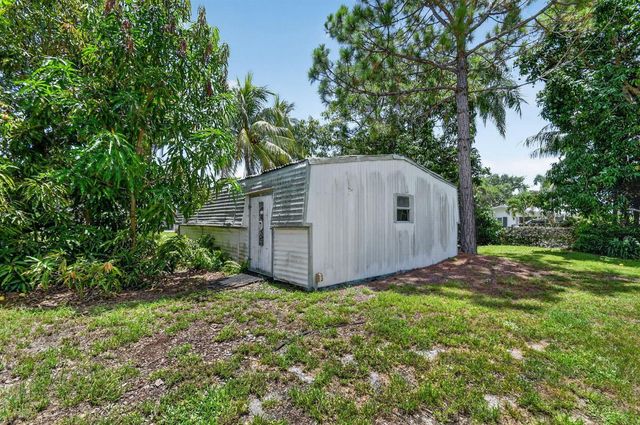 2709 SW 6th Street, Boynton Beach, FL 33435